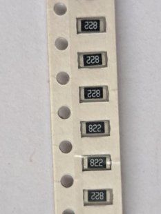 Резистор SMD 1206 8,2 kOm &plusmn;5% (РЗ0275) РЗ0275 фото