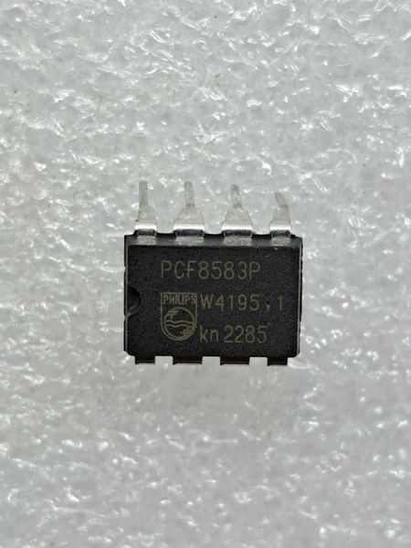 Микросхема PCF8583P (МС2981) МС2981 фото