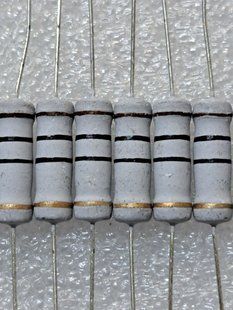 Резистор 2W 10 Om &plusmn;5% РЗ0743 фото